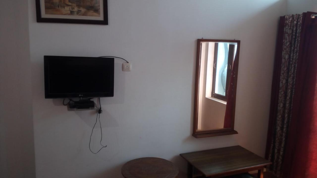 Ishan Paying Guest house Varanasi